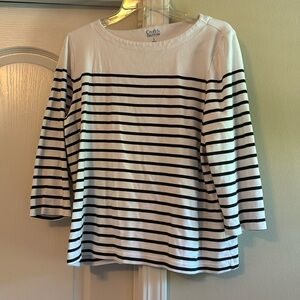 Three quarter sleeve, blouse